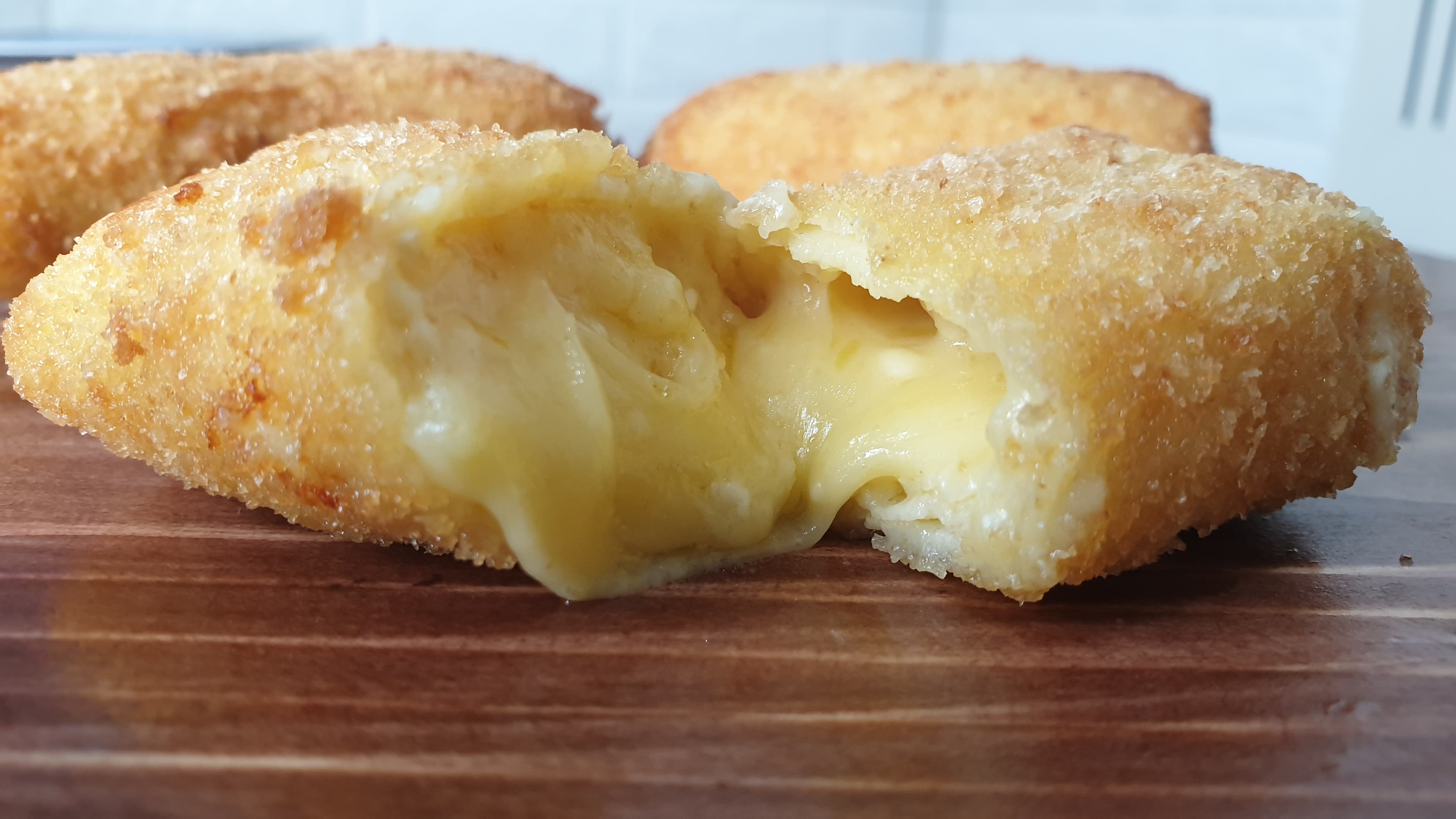 Cheesy Mozzarella Risoles